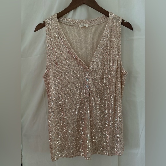 POL gold sequin tank top. Size Large. - Picture 1 of 5